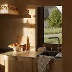 Lovelia Luxury