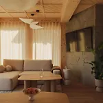 Lovelia Luxury *