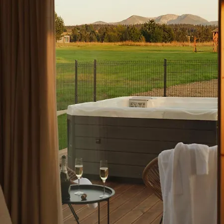 Lovelia Luxury Villa