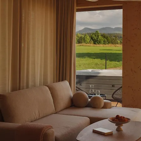 Lovelia Luxury *