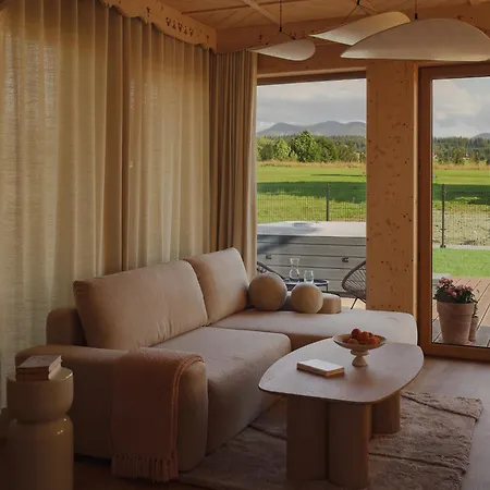 Lovelia Luxury